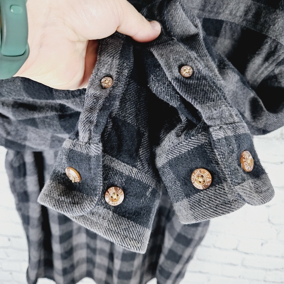 FIELD & STREAM | plaid thick flannel button up long sleeve shirt - Picture 3 of 5